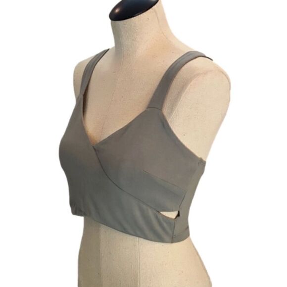 Nwt Womens Charlotte Russe Gray tank crop top with cut out sides - Picture 1 of 9